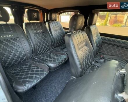 Белый Пежо Эксперт груз.-пасс., объемом двигателя 2 л и пробегом 298 тыс. км за 14200 $, фото 76 на Automoto.ua