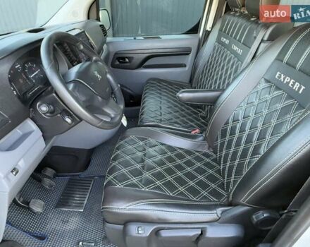 Белый Пежо Эксперт груз.-пасс., объемом двигателя 2 л и пробегом 298 тыс. км за 14200 $, фото 54 на Automoto.ua