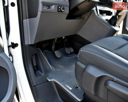 Белый Пежо Эксперт груз.-пасс., объемом двигателя 2 л и пробегом 229 тыс. км за 17500 $, фото 16 на Automoto.ua