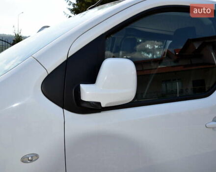 Белый Пежо Эксперт груз.-пасс., объемом двигателя 2 л и пробегом 229 тыс. км за 17500 $, фото 5 на Automoto.ua