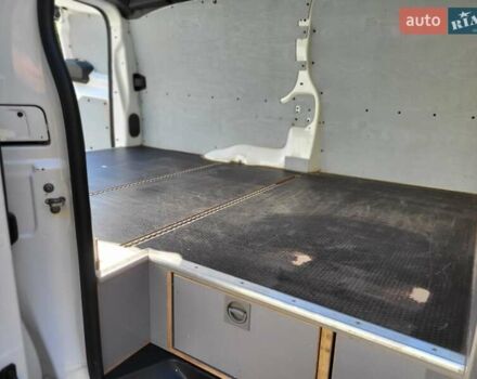 Белый Пежо Эксперт груз.-пасс., объемом двигателя 2 л и пробегом 209 тыс. км за 16400 $, фото 18 на Automoto.ua