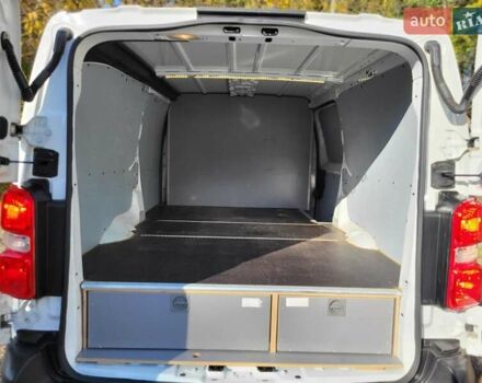 Белый Пежо Эксперт груз.-пасс., объемом двигателя 2 л и пробегом 209 тыс. км за 16400 $, фото 16 на Automoto.ua