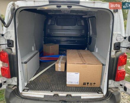 Белый Пежо Эксперт груз.-пасс., объемом двигателя 0 л и пробегом 21 тыс. км за 24500 $, фото 4 на Automoto.ua