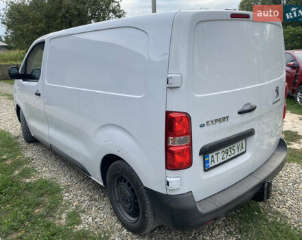 Белый Пежо Эксперт груз.-пасс., объемом двигателя 0 л и пробегом 21 тыс. км за 24500 $, фото 3 на Automoto.ua