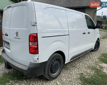 Белый Пежо Эксперт груз.-пасс., объемом двигателя 0 л и пробегом 21 тыс. км за 24500 $, фото 2 на Automoto.ua