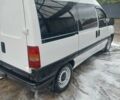 Белый Пежо Эксперт груз.-пасс., объемом двигателя 2 л и пробегом 140 тыс. км за 4800 $, фото 2 на Automoto.ua