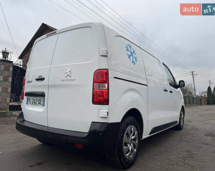Белый Пежо Эксперт груз.-пасс., объемом двигателя 2 л и пробегом 255 тыс. км за 18800 $, фото 69 на Automoto.ua