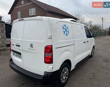 Белый Пежо Эксперт груз.-пасс., объемом двигателя 2 л и пробегом 255 тыс. км за 18800 $, фото 67 на Automoto.ua