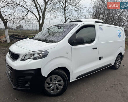 Белый Пежо Эксперт груз.-пасс., объемом двигателя 2 л и пробегом 255 тыс. км за 18800 $, фото 6 на Automoto.ua