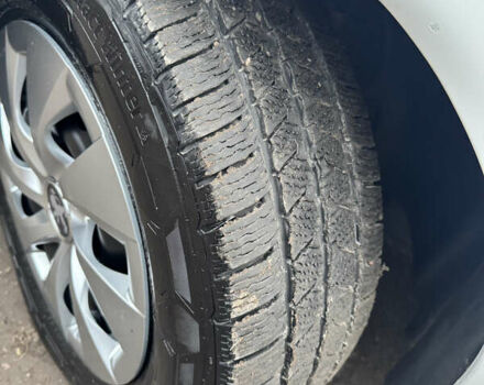 Белый Пежо Эксперт груз.-пасс., объемом двигателя 2 л и пробегом 255 тыс. км за 18800 $, фото 16 на Automoto.ua