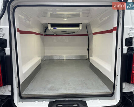 Белый Пежо Эксперт груз.-пасс., объемом двигателя 2 л и пробегом 255 тыс. км за 18800 $, фото 26 на Automoto.ua