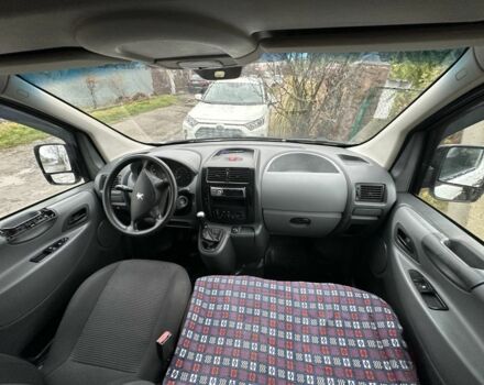 Белый Пежо Эксперт груз.-пасс., объемом двигателя 1.6 л и пробегом 300 тыс. км за 5400 $, фото 11 на Automoto.ua