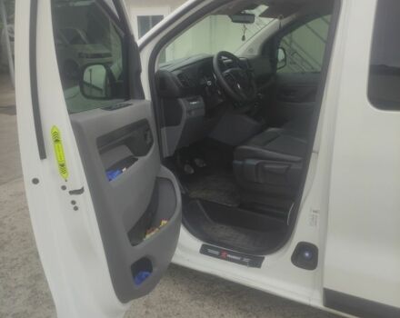 Белый Пежо Эксперт груз.-пасс., объемом двигателя 1.6 л и пробегом 174 тыс. км за 15999 $, фото 7 на Automoto.ua