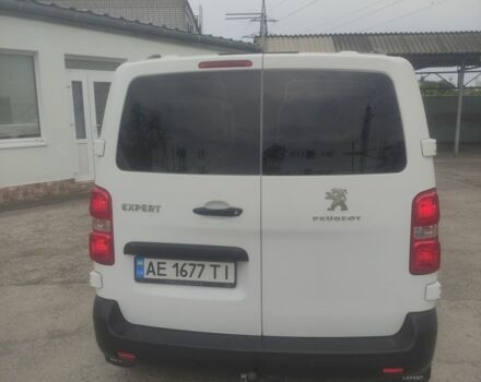 Белый Пежо Эксперт груз.-пасс., объемом двигателя 1.6 л и пробегом 174 тыс. км за 15999 $, фото 3 на Automoto.ua