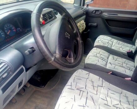 Пежо Эксперт груз.-пасс. 2005 в Южноукраинске на Automoto.ua Белый Пежо Эксперт груз.-пасс., объемом двигателя 1.9 л и пробегом 340 тыс. км за 4000 $, фото 5 на Automoto.ua