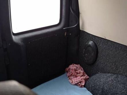 Пежо Експерт вант.-пас. 1997 у Ужгороді на Automoto.ua Білий Пежо Експерт вант.-пас., об'ємом двигуна 1.87 л та пробігом 450 тис. км за 2700 $, фото 1 на Automoto.ua