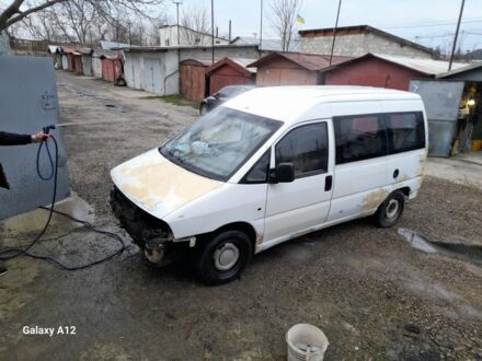 Білий Пежо Експерт вант.-пас., об'ємом двигуна 0 л та пробігом 200 тис. км за 2200 $, фото 1 на Automoto.ua