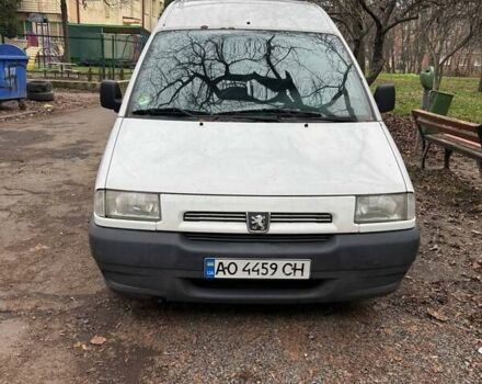 Белый Пежо Эксперт груз.-пасс., объемом двигателя 1.9 л и пробегом 301 тыс. км за 2000 $, фото 1 на Automoto.ua