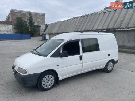 Пежо Експерт вант.-пас. 2001 у Каменце-Подольском на Automoto.ua Білий Пежо Експерт вант.-пас., об'ємом двигуна 2 л та пробігом 300 тис. км за 3500 $, фото 1 на Automoto.ua