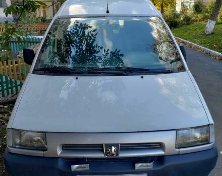 Белый Пежо Эксперт груз.-пасс., объемом двигателя 1.9 л и пробегом 390 тыс. км за 4000 $, фото 1 на Automoto.ua