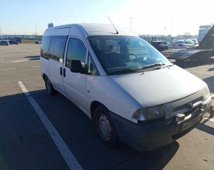 Белый Пежо Эксперт груз.-пасс., объемом двигателя 2 л и пробегом 370 тыс. км за 2700 $, фото 1 на Automoto.ua