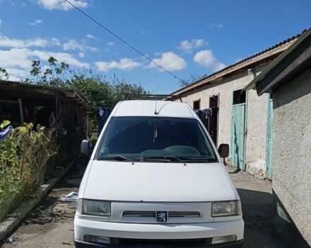 Белый Пежо Эксперт груз.-пасс., объемом двигателя 2 л и пробегом 370 тыс. км за 4063 $, фото 1 на Automoto.ua