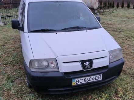 Белый Пежо Эксперт груз.-пасс., объемом двигателя 2 л и пробегом 360 тыс. км за 3300 $, фото 1 на Automoto.ua