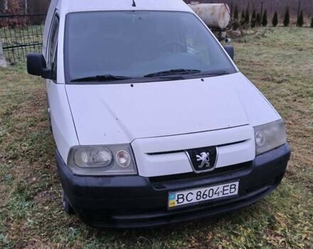 Белый Пежо Эксперт груз.-пасс., объемом двигателя 2 л и пробегом 360 тыс. км за 3300 $, фото 1 на Automoto.ua
