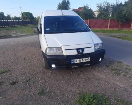 Пежо Эксперт груз.-пасс. 2004 в Костополе на Automoto.ua Белый Пежо Эксперт груз.-пасс., объемом двигателя 2 л и пробегом 400 тыс. км за 3400 $, фото 1 на Automoto.ua