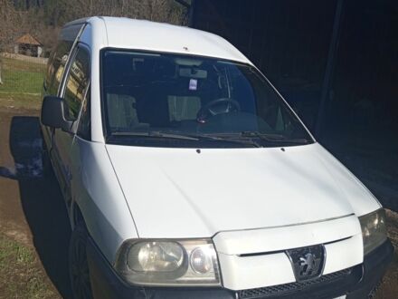 Белый Пежо Эксперт груз.-пасс., объемом двигателя 2 л и пробегом 100 тыс. км за 2600 $, фото 1 на Automoto.ua