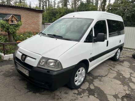 Пежо Эксперт груз.-пасс. 2005 в Виннице на Automoto.ua Белый Пежо Эксперт груз.-пасс., объемом двигателя 1.9 л и пробегом 250 тыс. км за 3600 $, фото 1 на Automoto.ua