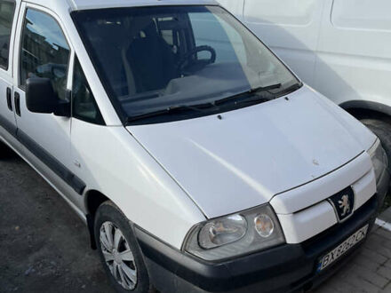 Белый Пежо Эксперт груз.-пасс., объемом двигателя 2 л и пробегом 380 тыс. км за 3850 $, фото 1 на Automoto.ua