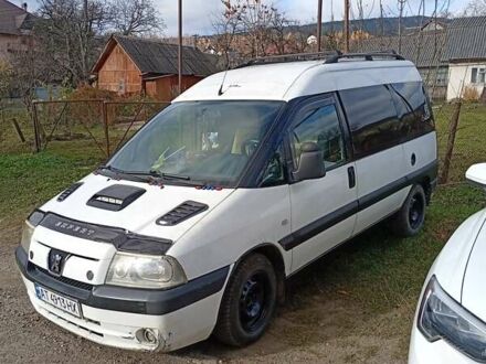 Белый Пежо Эксперт груз.-пасс., объемом двигателя 1.87 л и пробегом 999 тыс. км за 4100 $, фото 1 на Automoto.ua