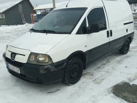 Пежо Експерт вант.-пас. 2005 у Івано-Франківську на Automoto.ua Білий Пежо Експерт вант.-пас., об'ємом двигуна 1.87 л та пробігом 350 тис. км за 2450 $, фото 1 на Automoto.ua