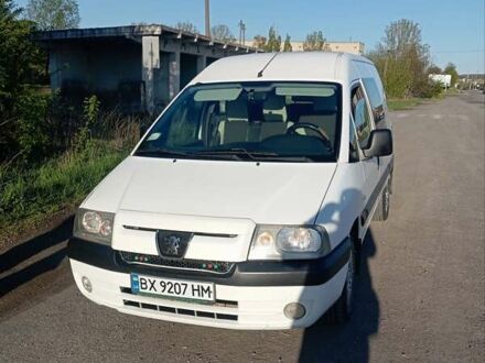 Пежо Експерт вант.-пас. 2006 у Красилове на Automoto.ua Білий Пежо Експерт вант.-пас., об'ємом двигуна 1.9 л та пробігом 268 тис. км за 4400 $, фото 1 на Automoto.ua