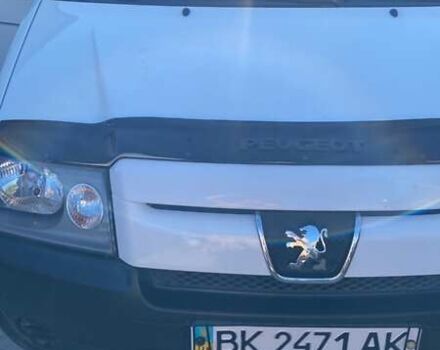 Белый Пежо Эксперт груз.-пасс., объемом двигателя 2 л и пробегом 237 тыс. км за 5700 $, фото 1 на Automoto.ua