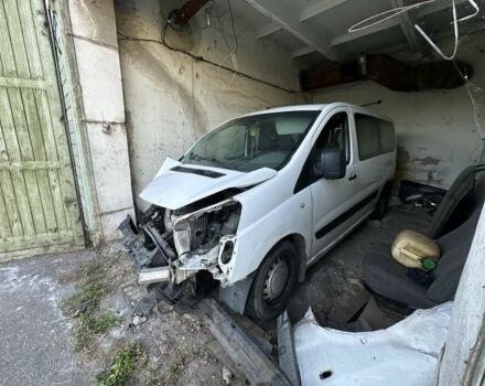 Білий Пежо Експерт вант.-пас., об'ємом двигуна 1.6 л та пробігом 350 тис. км за 2750 $, фото 1 на Automoto.ua