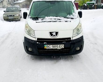 Белый Пежо Эксперт груз.-пасс., объемом двигателя 2 л и пробегом 300 тыс. км за 5500 $, фото 1 на Automoto.ua