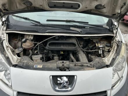 Пежо Експерт вант.-пас. 2008 у Києві на Automoto.ua Білий Пежо Експерт вант.-пас., об'ємом двигуна 2 л та пробігом 322 тис. км за 4700 $, фото 1 на Automoto.ua