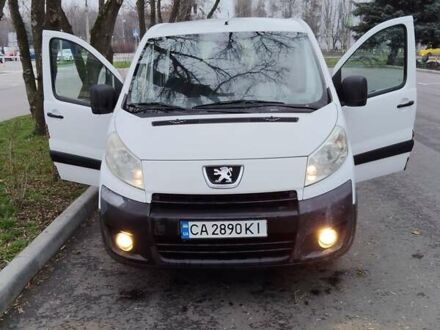 Белый Пежо Эксперт груз.-пасс., объемом двигателя 1.6 л и пробегом 295 тыс. км за 6800 $, фото 1 на Automoto.ua
