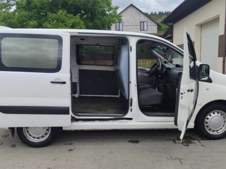 Белый Пежо Эксперт груз.-пасс., объемом двигателя 2 л и пробегом 308 тыс. км за 5100 $, фото 1 на Automoto.ua