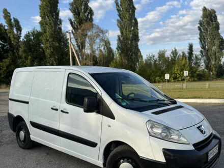 Белый Пежо Эксперт груз.-пасс., объемом двигателя 1.6 л и пробегом 410 тыс. км за 5100 $, фото 1 на Automoto.ua