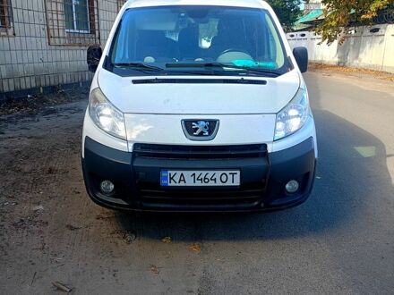 Белый Пежо Эксперт груз.-пасс., объемом двигателя 1.6 л и пробегом 272 тыс. км за 8000 $, фото 1 на Automoto.ua