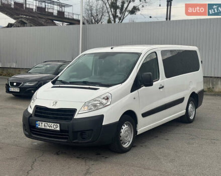 Белый Пежо Эксперт груз.-пасс., объемом двигателя 2 л и пробегом 213 тыс. км за 14000 $, фото 1 на Automoto.ua