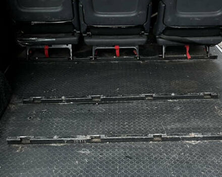 Чорний Пежо Експерт вант.-пас., об'ємом двигуна 2 л та пробігом 450 тис. км за 9000 $, фото 11 на Automoto.ua