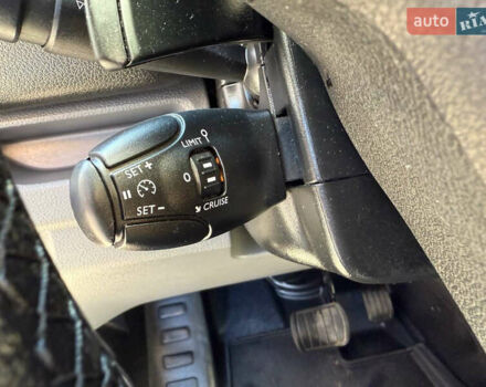 Черный Пежо Эксперт груз.-пасс., объемом двигателя 2 л и пробегом 208 тыс. км за 19700 $, фото 43 на Automoto.ua