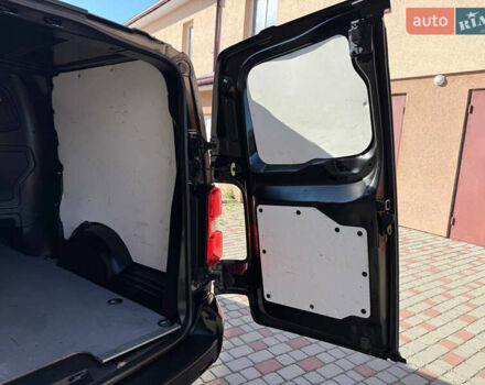 Черный Пежо Эксперт груз.-пасс., объемом двигателя 2 л и пробегом 208 тыс. км за 19700 $, фото 51 на Automoto.ua