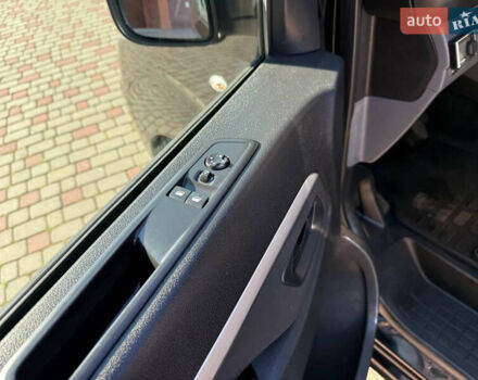 Черный Пежо Эксперт груз.-пасс., объемом двигателя 2 л и пробегом 208 тыс. км за 19700 $, фото 30 на Automoto.ua