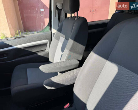 Черный Пежо Эксперт груз.-пасс., объемом двигателя 2 л и пробегом 208 тыс. км за 19700 $, фото 49 на Automoto.ua