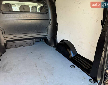 Черный Пежо Эксперт груз.-пасс., объемом двигателя 2 л и пробегом 208 тыс. км за 19700 $, фото 55 на Automoto.ua